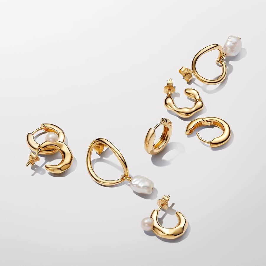 PANDORA Gold Plated metal blend Earring / 263281C01