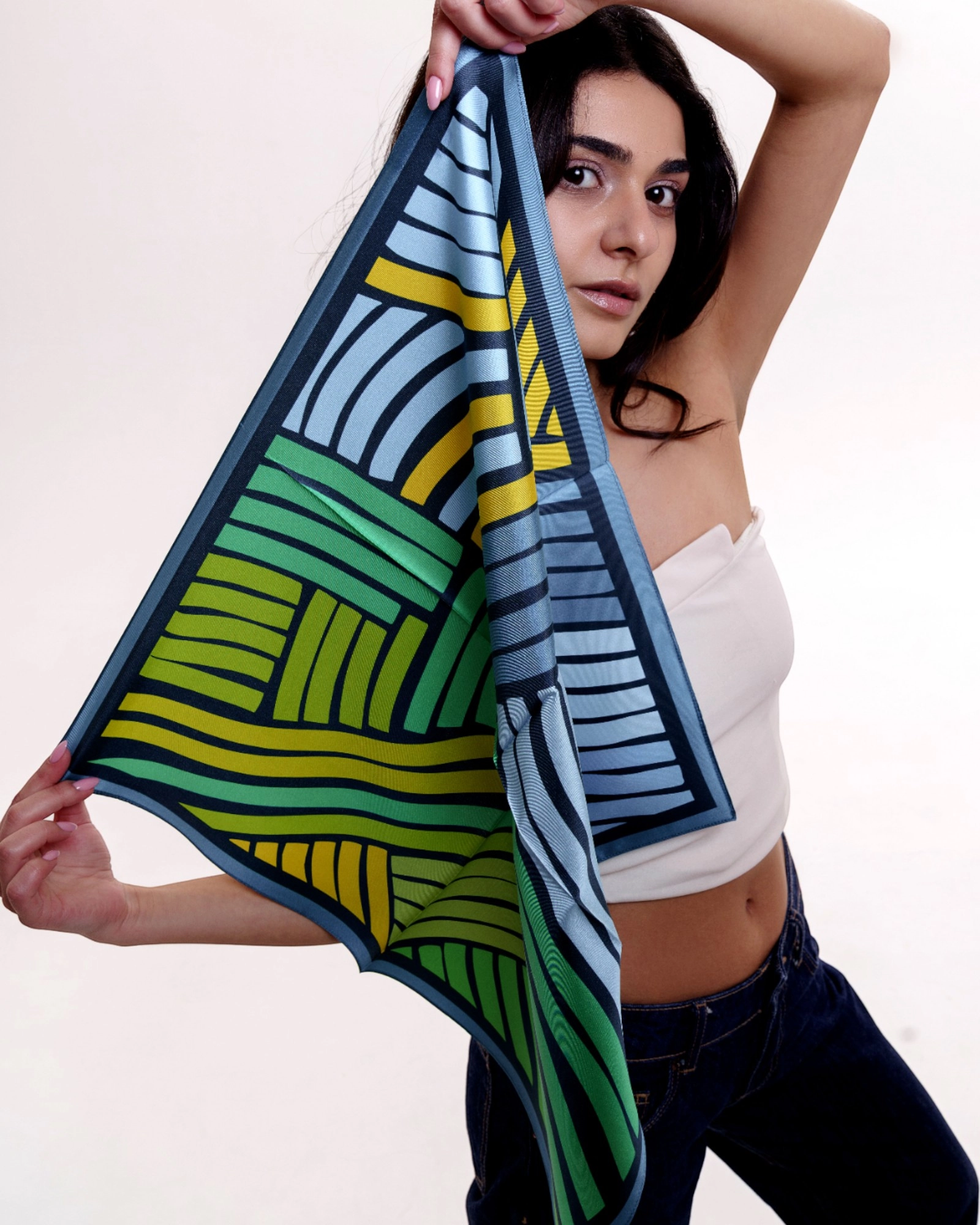 Scarf / 10-SCRF-SLK-62-06-52x52