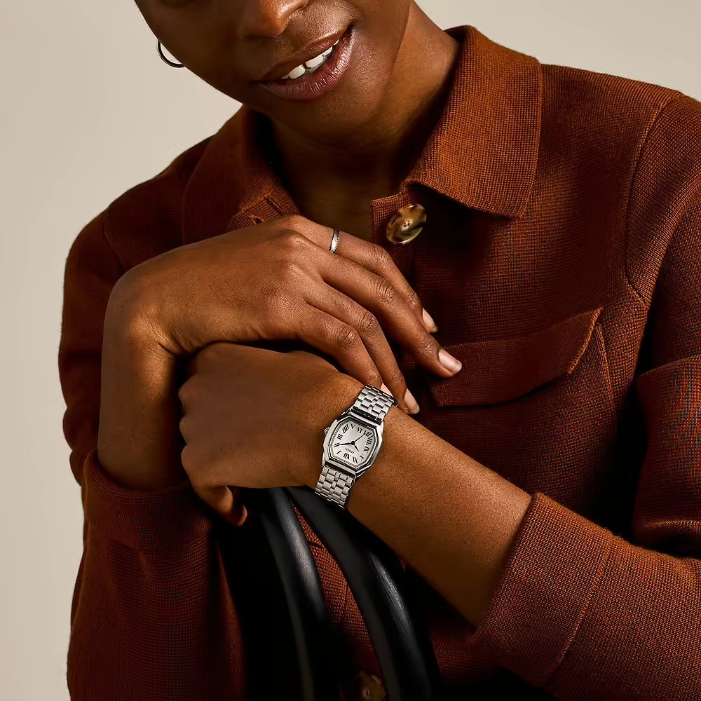 Quartz Wristwatch / ES5363