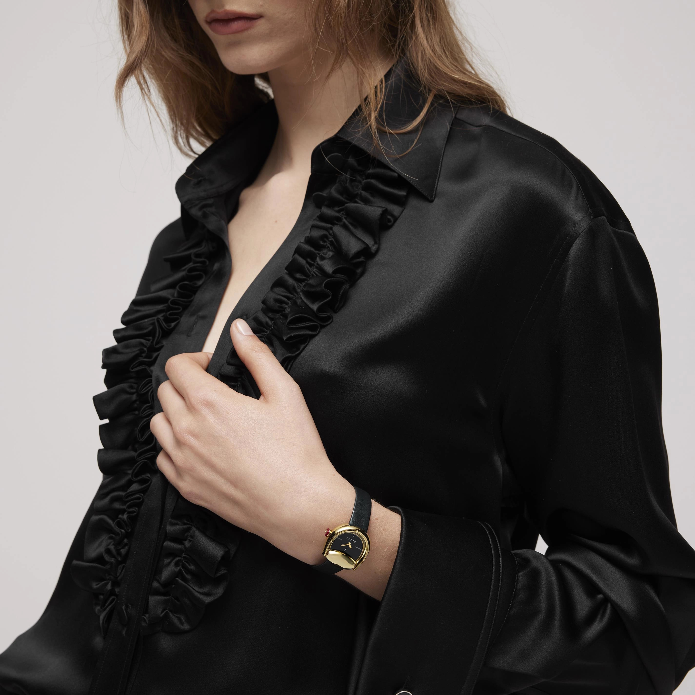 Gucci საათი / YA168505