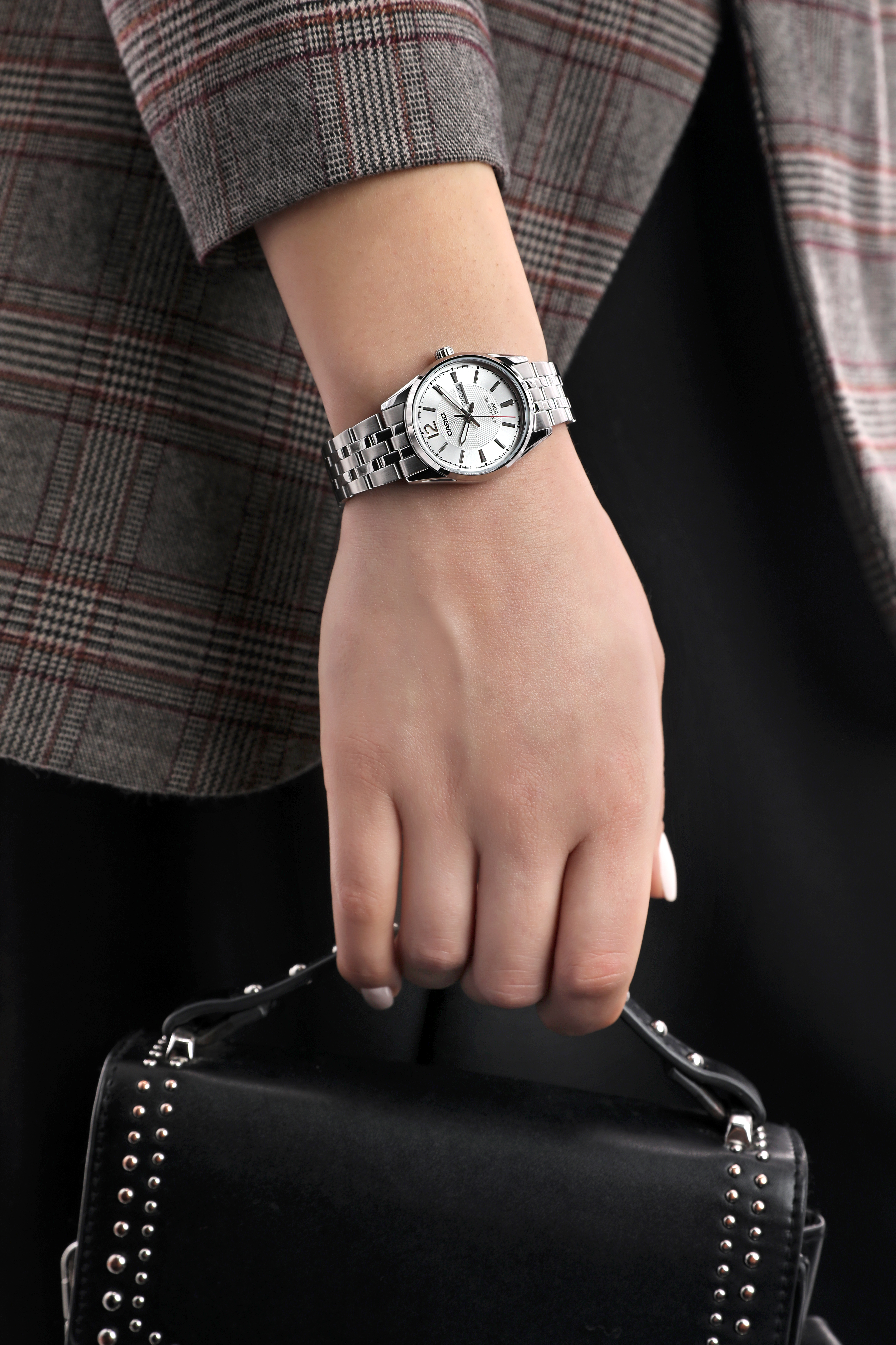 Casio Ltp 1335d Casio Women's Silver Watch, Beige Dial Ltp-1335d