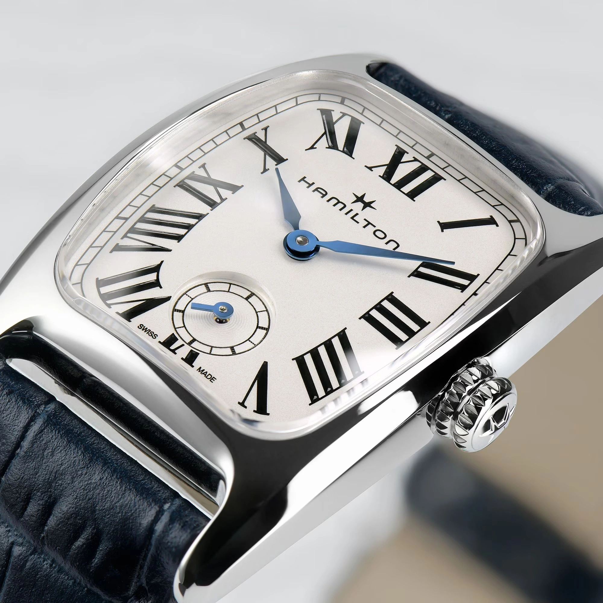 Quartz Wristwatch / H13321611