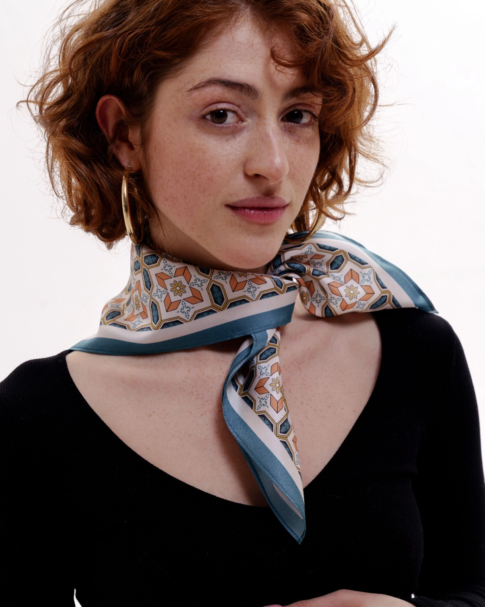 Scarf / 10-SCRF-SLK-45-15-52x52