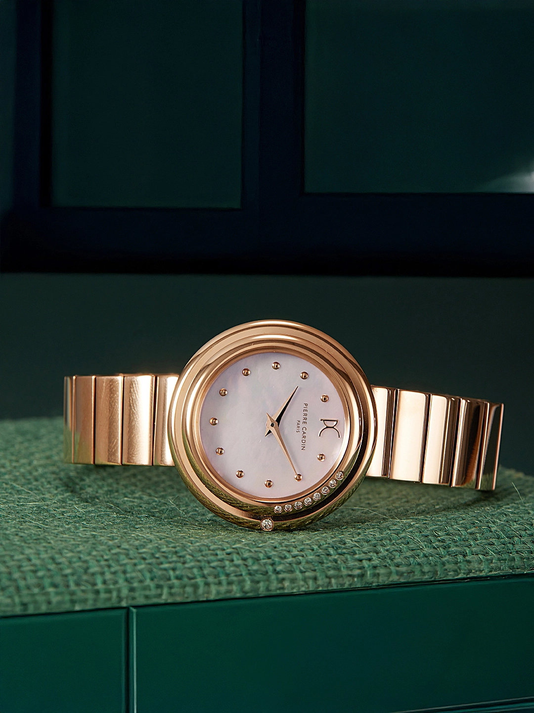 Quartz Wristwatch / CF.1010.MR.1