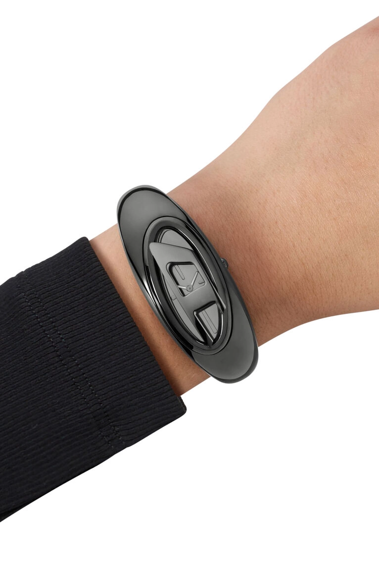 Quartz Wristwatch / DZ5607