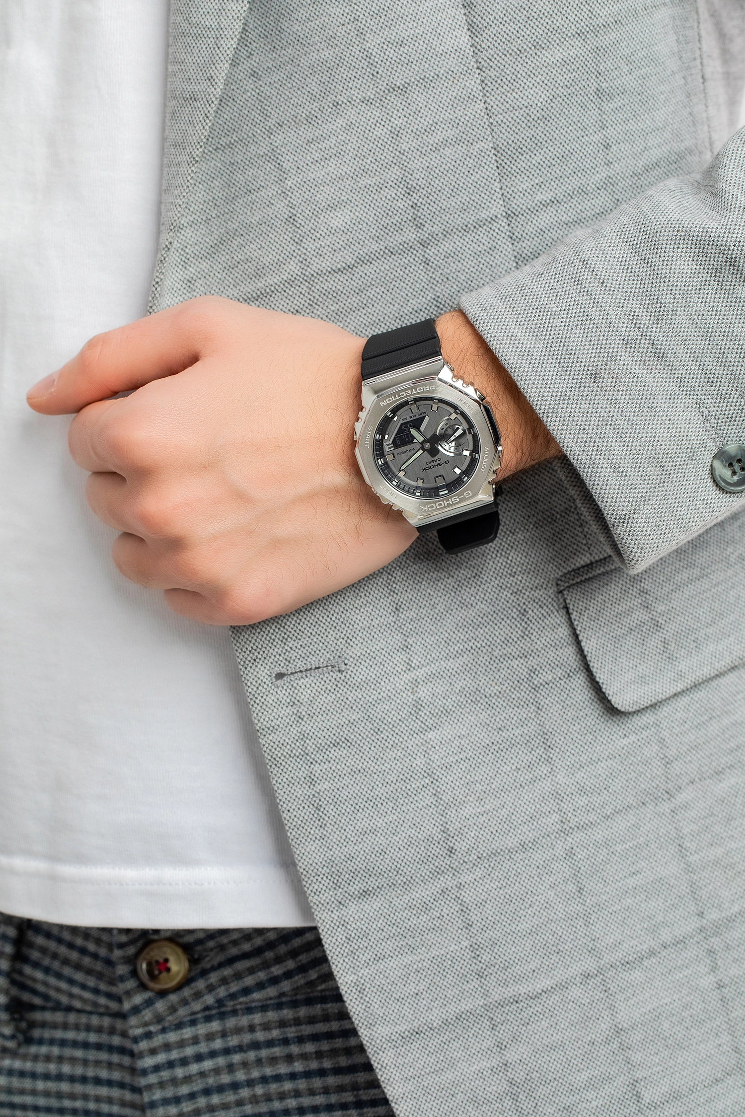 Quartz Wristwatch/GM-2100-1ADR