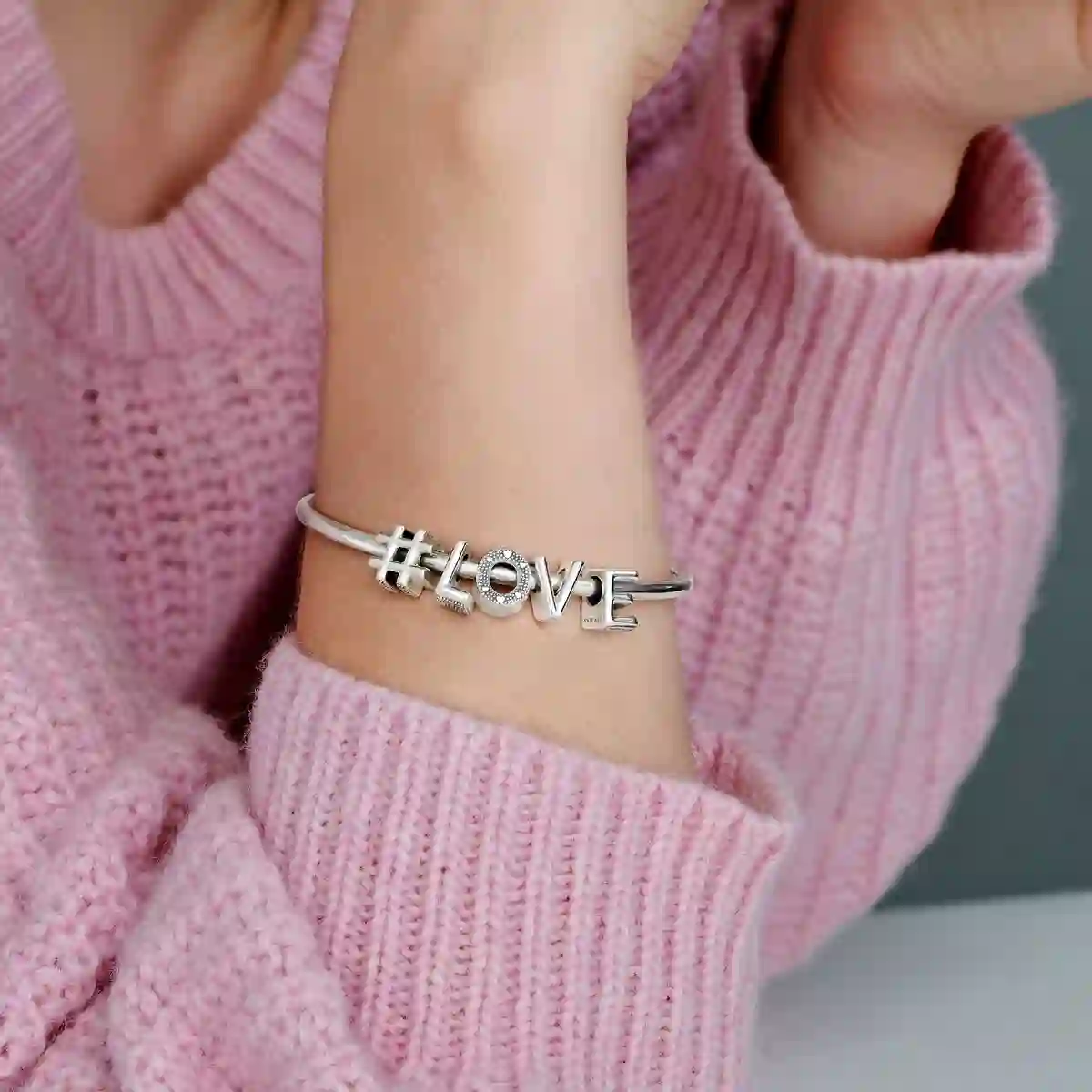 PANDORA Moments Charm / 797459