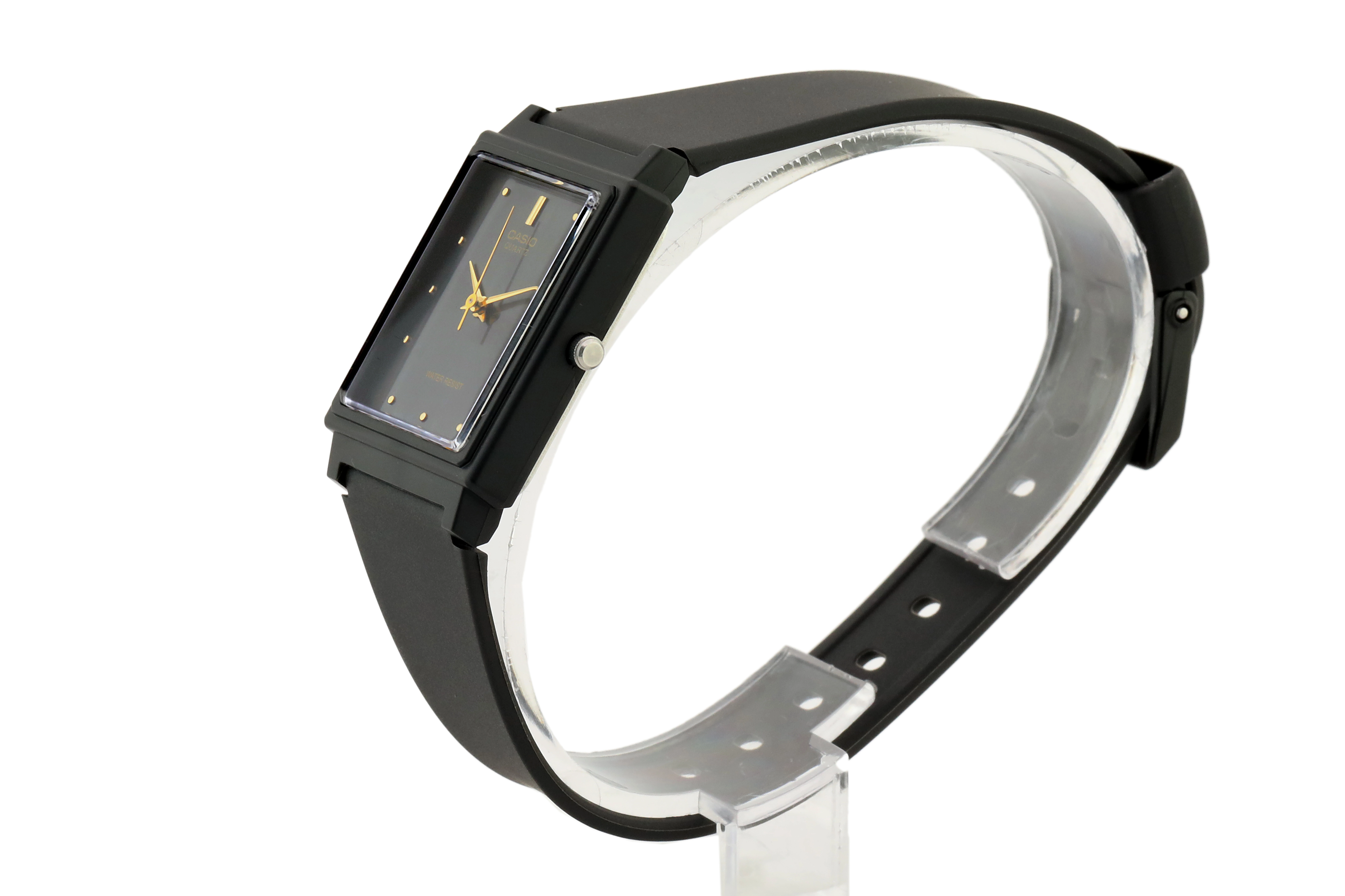 Quartz Wristwatch / MQ-38-1ADF