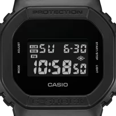 Quartz Wristwatch/DW-5600UBB-1DR