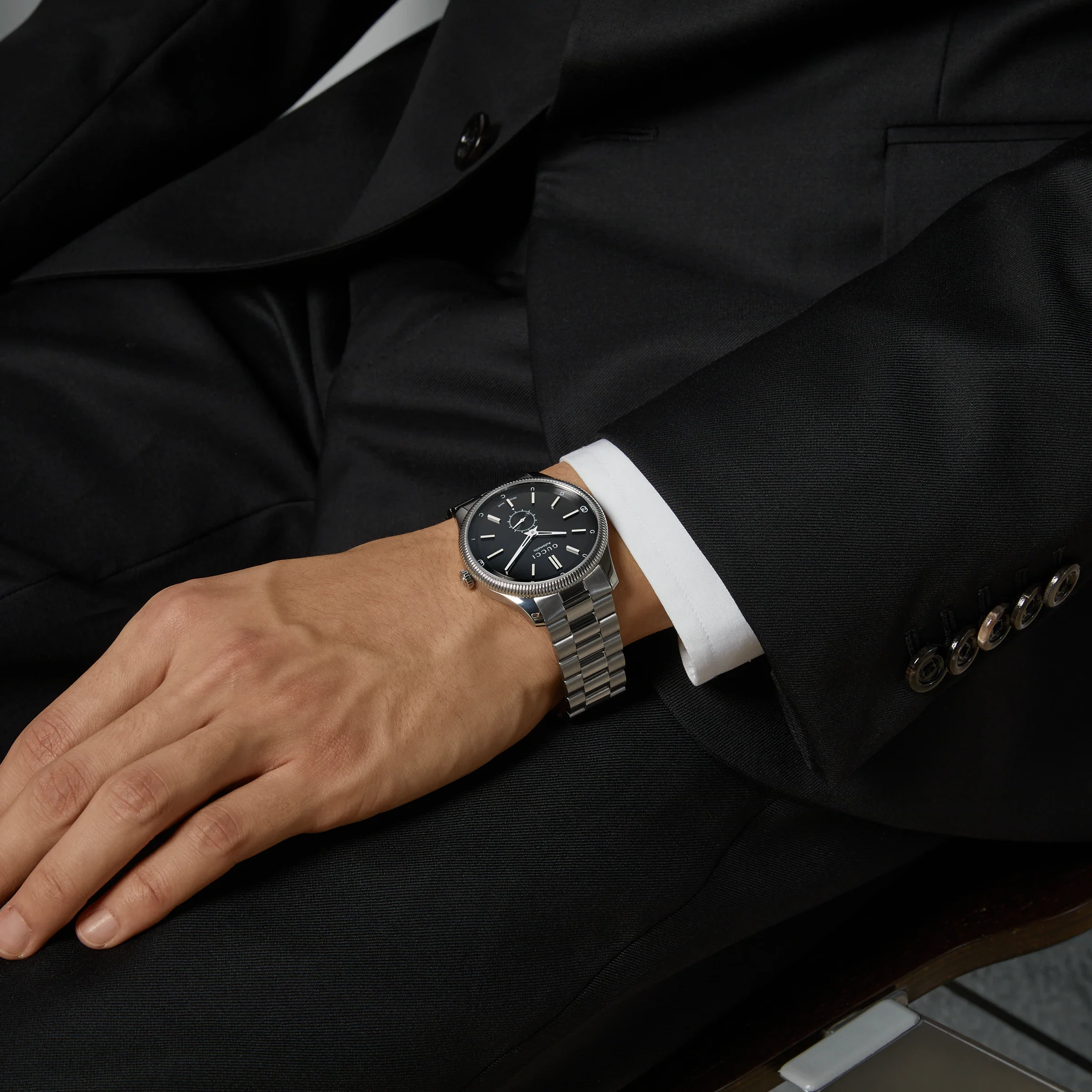 Gucci Automatic Watch Men / YA126388 Switzerland