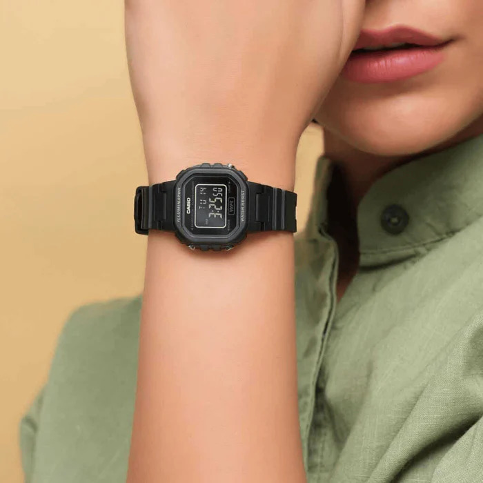 Quartz Wristwatch /LA-20WH-1BDF | Time.ge