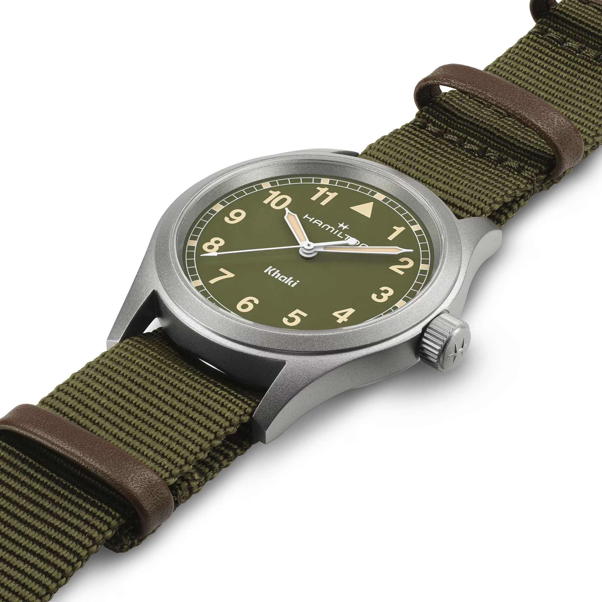 Quartz Wristwatch / H69401960