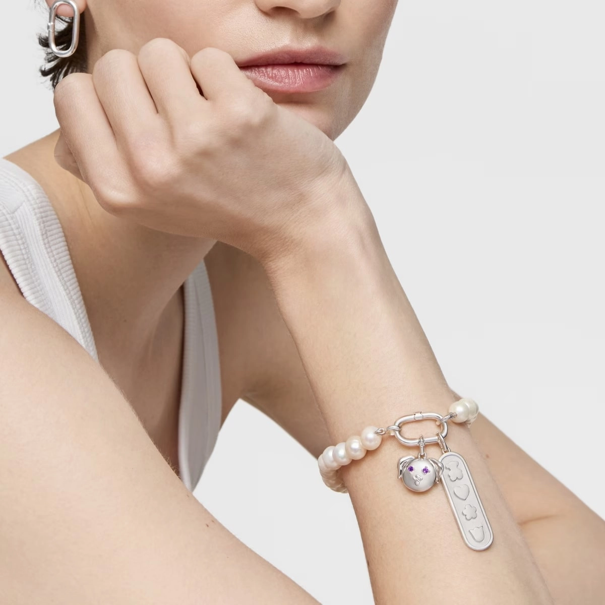 Pendant / 1004436800