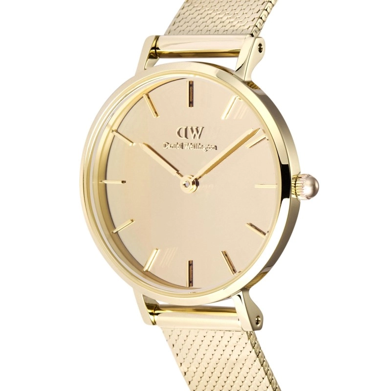 Quartz Wristwatch / DW00100797