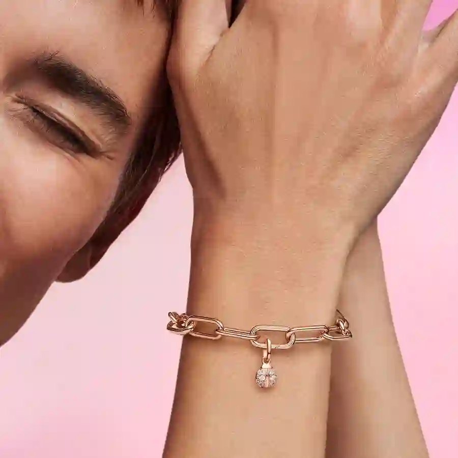 Charm/783043C01