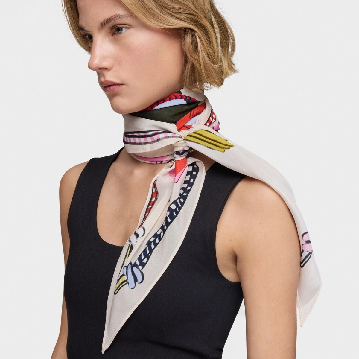 Scarf / 2002302401