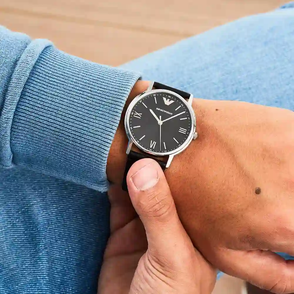 Quartz Wristwatch / AR11013