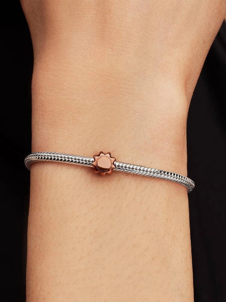 Charm / 794818C01
