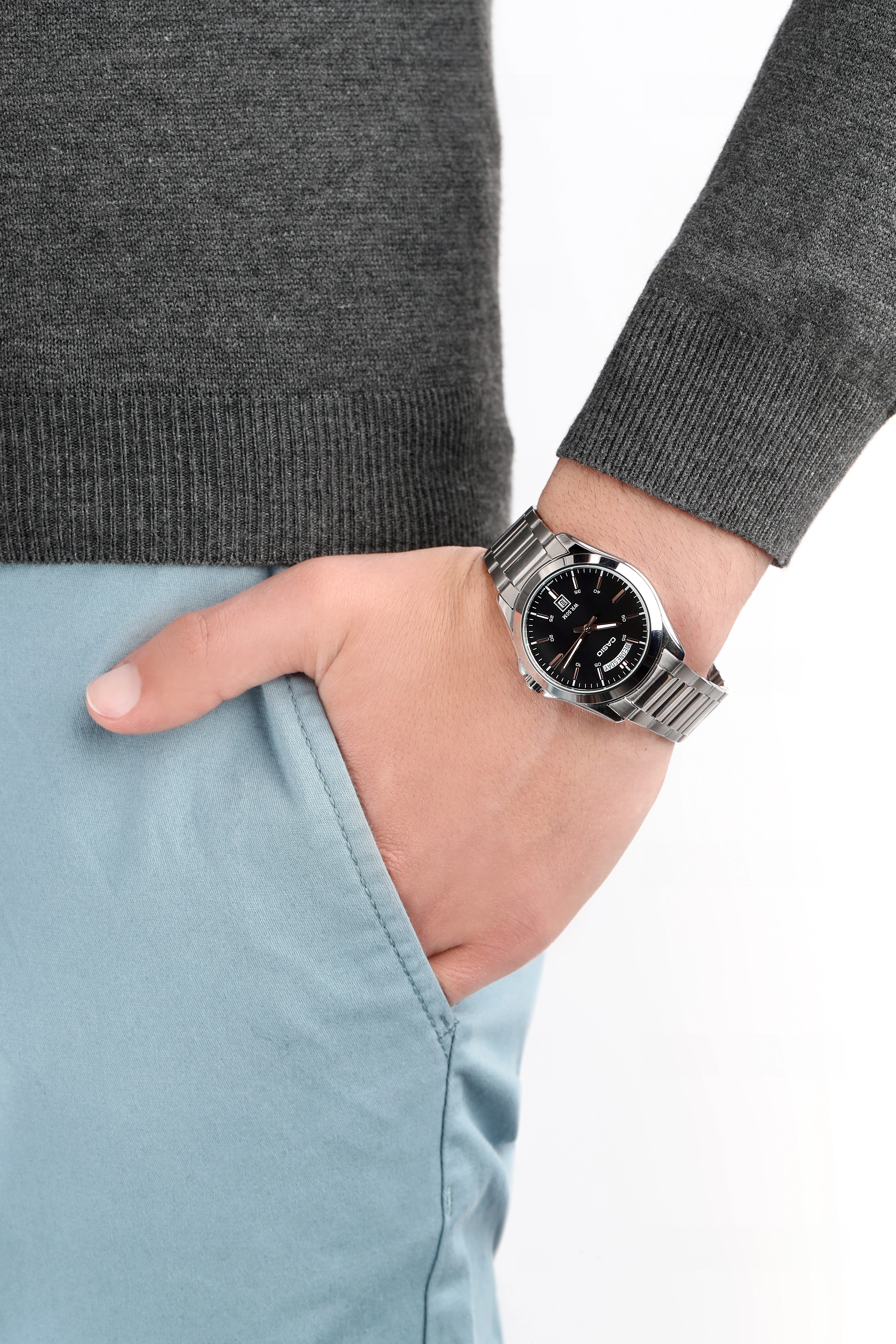 Quartz Wristwatch / MTP-1370D-1A1VDF