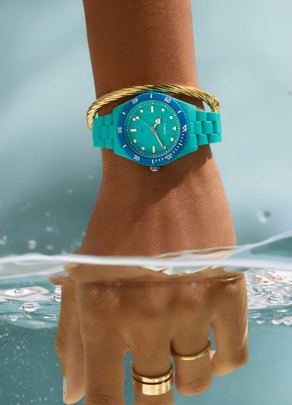 Quartz Wristwatch / TW2Y04700
