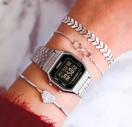 Quartz Wristwatch / LA680WA-1BDF