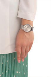 Quartz Wristwatch / MK4338