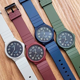 Quartz Wristwatch/MQ-24UC-8BDF