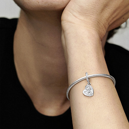 PANDORA Moments Charm / 791948CZ
