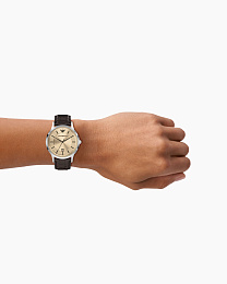 Quartz Wristwatch / AR11783