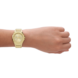 Armani Exchange Quartz Watch Women / AX4608