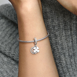 PANDORA Moments Charm / 792089CZ