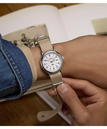 Quartz Wristwatch / TW2Y09100