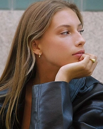 საყურე / 8257003D