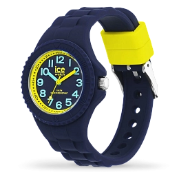 Quartz Wristwatch / 020320
