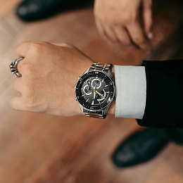 Quartz Wristwatch / EFR-552D-1AVUDF