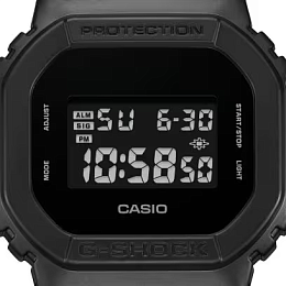 Quartz Wristwatch/DW-5600UBB-1DR