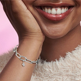 Pandora Me Charm / 798360