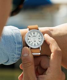 Quartz Wristwatch / TW2W86500