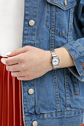 Quartz Wristwatch / LTP-V006D-2BUDF