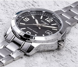 Quartz Wristwatch / MTP-V004D-1B2UDF