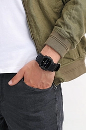 Quartz Wristwatch / DW-5600BBN-1DR