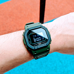 Wristwatch/DW-5610SU-3DR