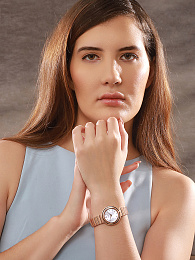 Quartz Wristwatch / CF.1010.MR.1