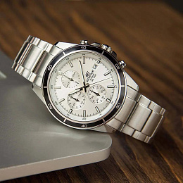 Quartz Wristwatch / EFR-526D-7AVUDF