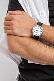 Quartz Wristwatch/TW2U88400