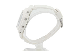 Quartz Wristwatch / DW-5600MW-7DR