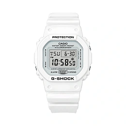 Quartz Wristwatch / DW-5600MW-7DR